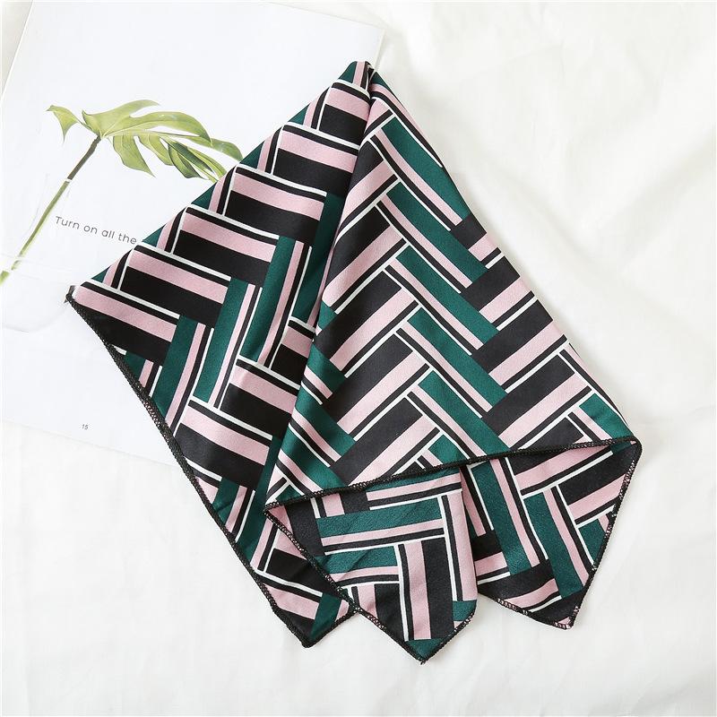 50 * 50cm İlkbahar Ve Sonbahar İpek Eşarplar Çok Yönlü Dekorasyon Profesyonel Küçük Kare Eşarplar Boyun Koruma Bağlama Çantası