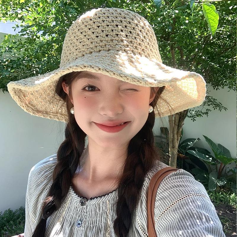 New Straw Hat Women Summer Beach Sun Hat with Wide Brim Hollow Knit Sun Hat UV Protection Foldable Travel Cap