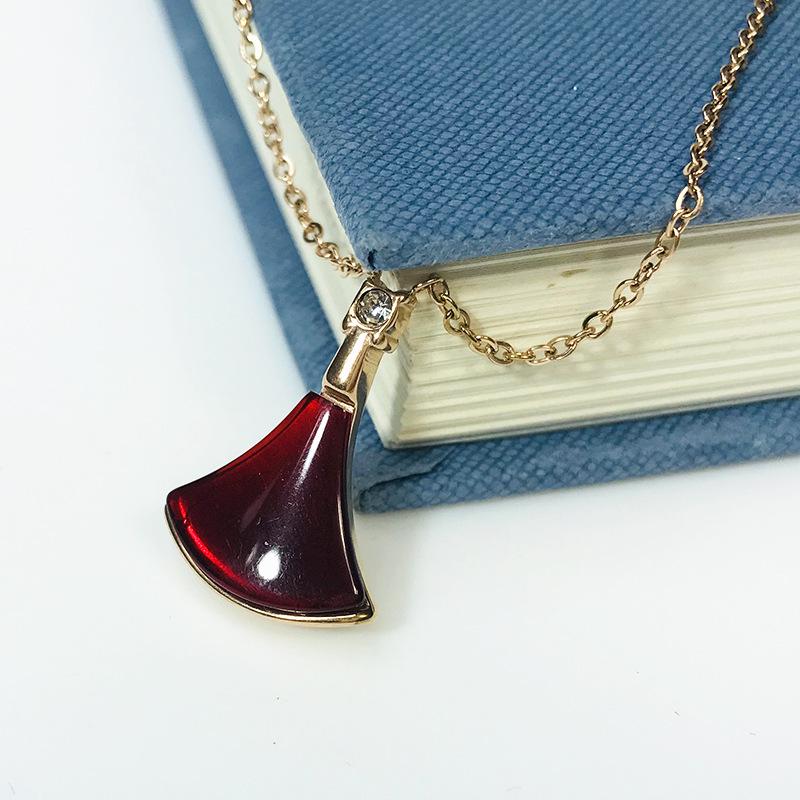 Trendy Dopamine Fan-Shaped Titanium Steel Necklace – Non-Fading, High-End Women's Gift