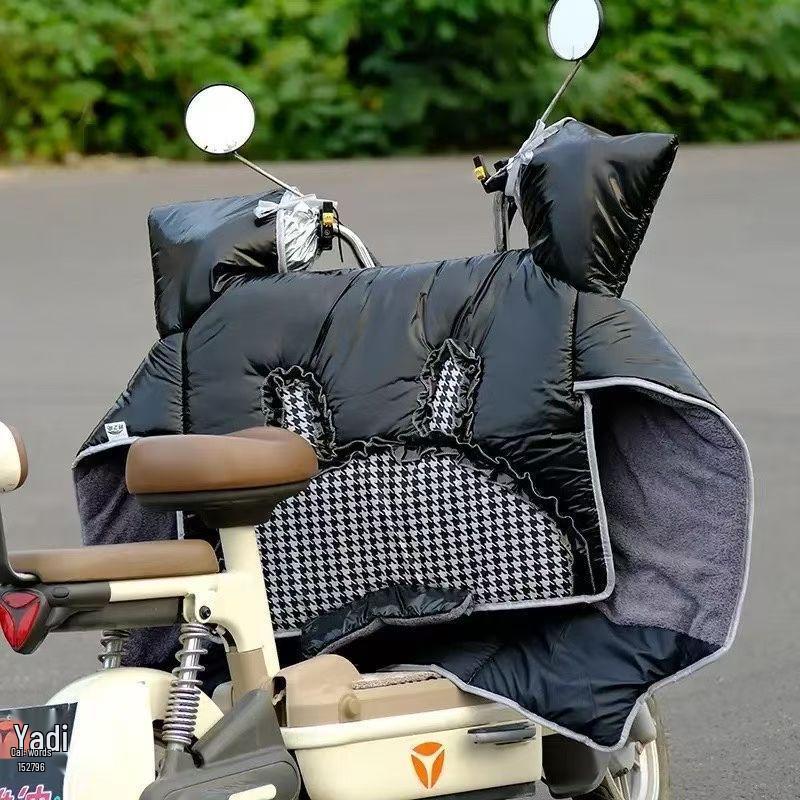 Thickened Windproof Electric Motorcycle Windshield Cover - Waterproof, Fleece-Lined for All Seasons