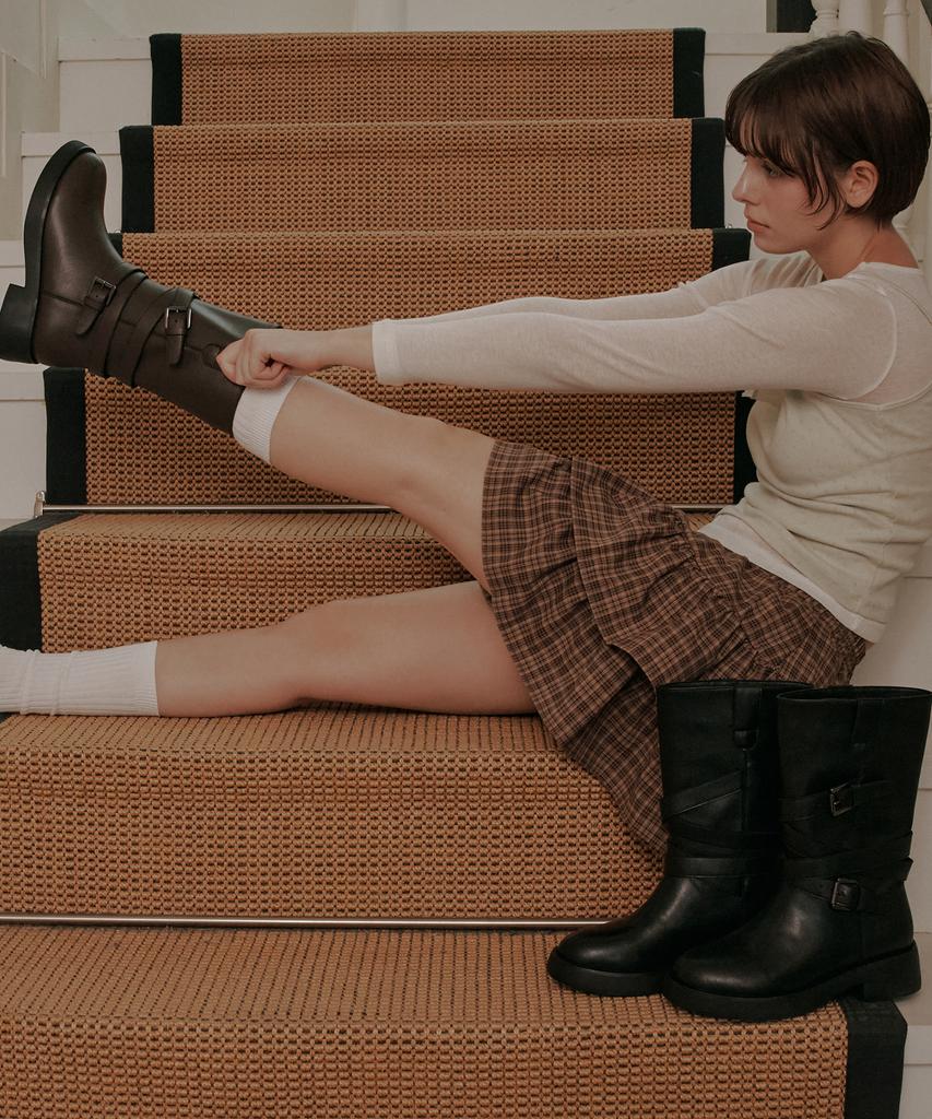 Elizabeth Stuart Biker Buckle Boots Ebal157724