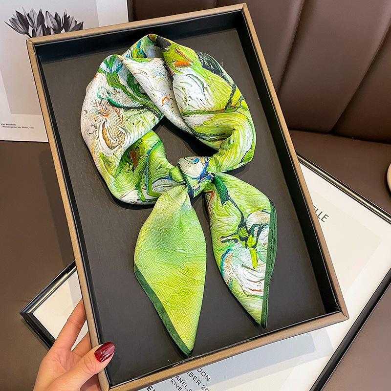 Small fresh Mori oil painting silk 70 medium square scarf mulberry silk silk scarf women's versatile spring and autumn scarf neck protection