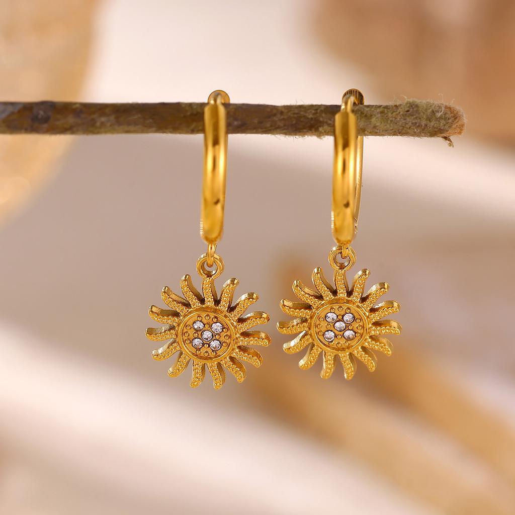 Cute Hoop Earrings Women's Party Geometric Heart Small Fish Gold Color Hanging Hoops Stainless Steel Jewelry Flower Earring Gift