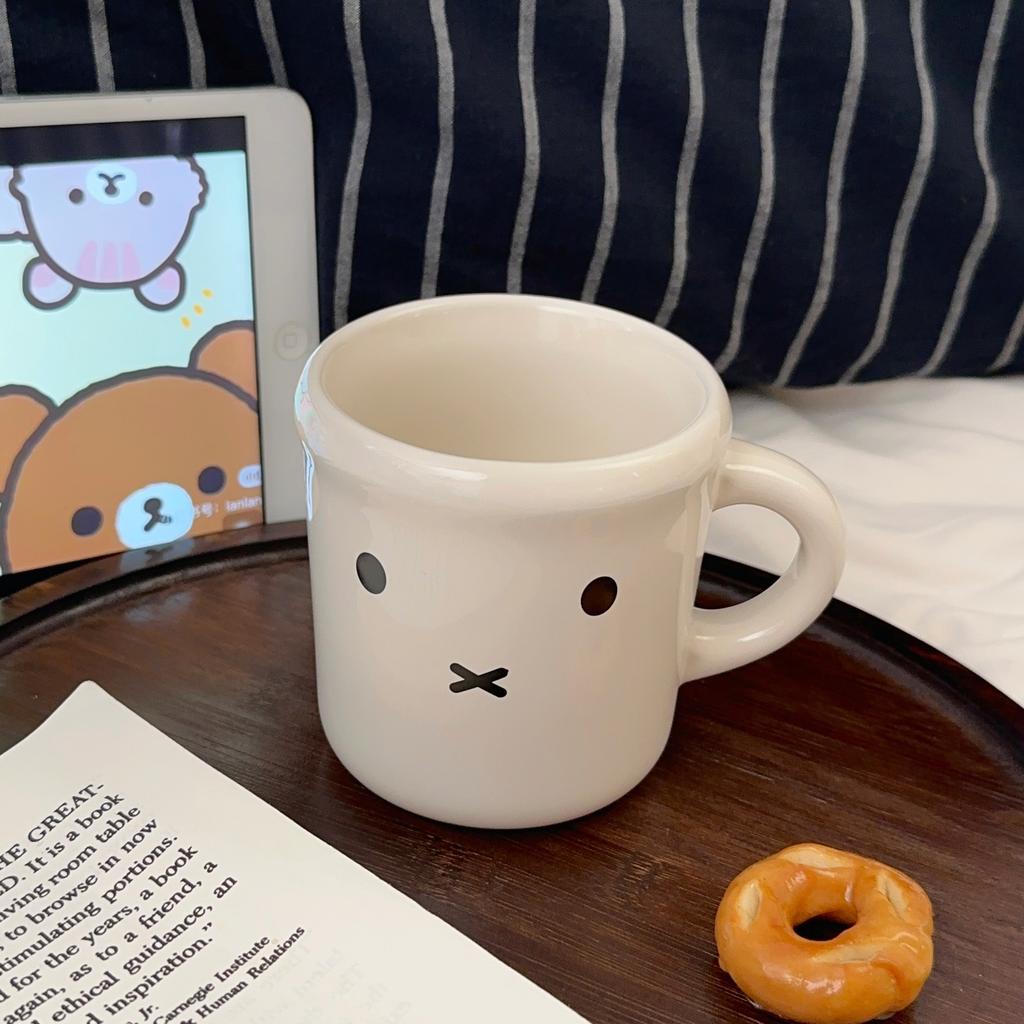 Niedlicher kleiner weißer Hase Keramiktasse Ins Style Kaffeetasse Wasserbecher Hoher Erscheinungsgrad Cartoon Zuhause Frühstück Milchbecher