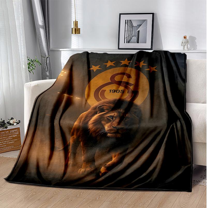 Galatasaray Flannel Blanket Soft Warm All-Season Throw, Design for Camping, Car Travel, Hiking Sofa, Bed, Office Perfect Gift for Parties