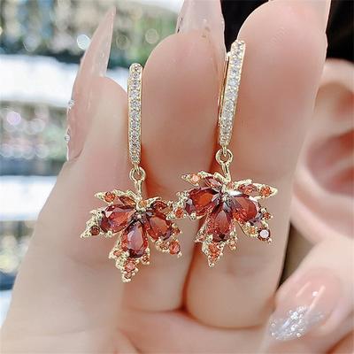 Vintage Cubic Zirconia Red Maple Leaf Earrings for Women Temperament Wedding Earrings Party Jewelry Gift AVE