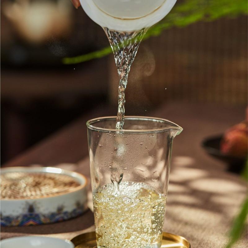 100g Fuding High Mountain Sunlight Bílý čaj Bílý čajový dort s pivoňkou Květinové aroma