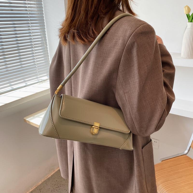 Fashion autumn baguette bag 2025 new trendy niche design armpit bag high-end versatile shoulder bag women's bag