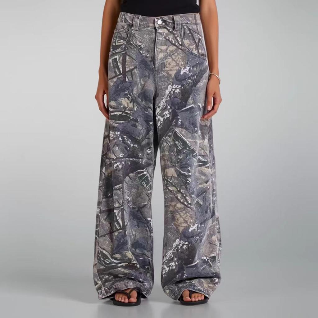 VIONA European and American Classic Work Pants with Retro Branch Camouflage Silhouette, Distressed and Washed Finishes.