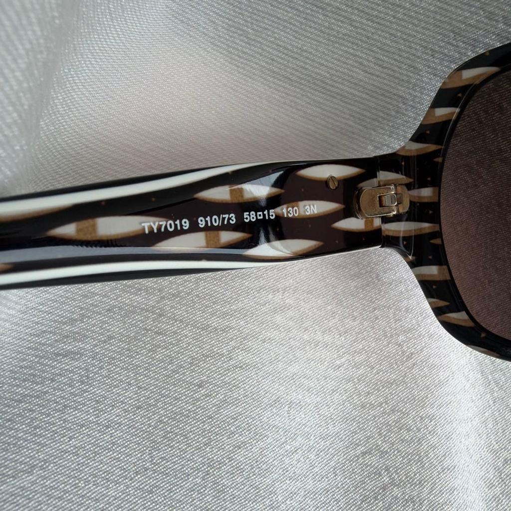 Used Tory Burch Sunglasses Black White
