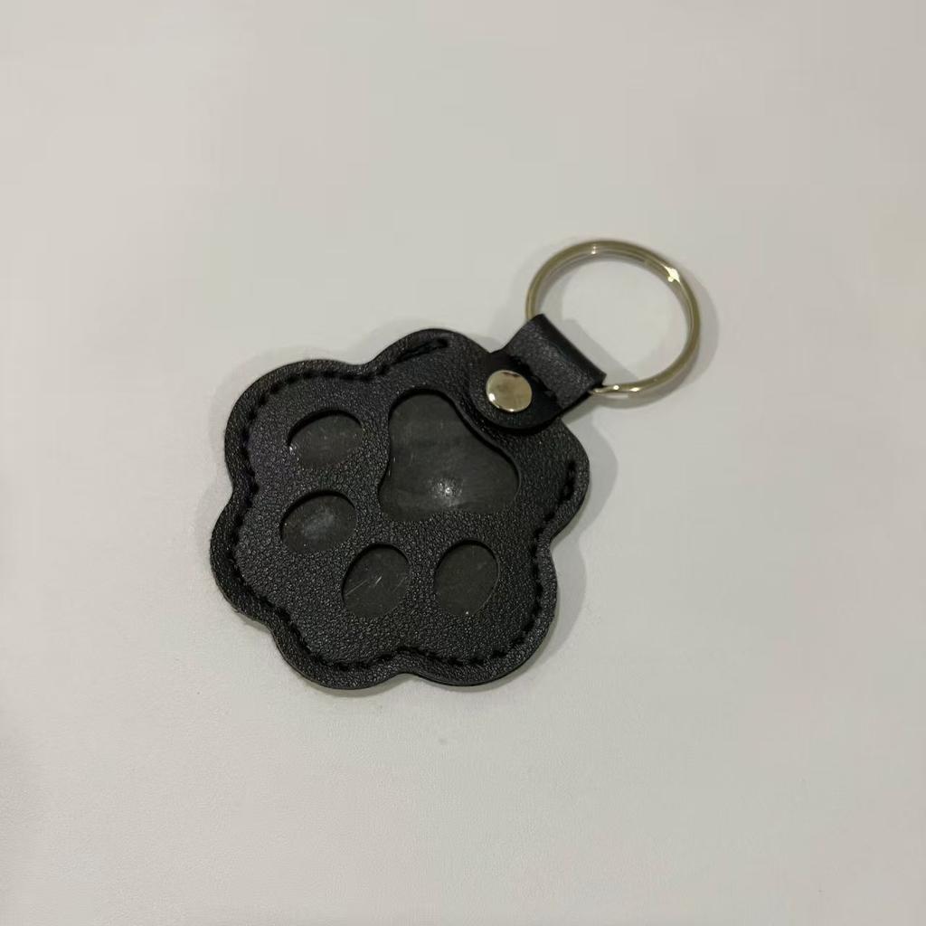 Dog Hair Collector Keychain Leather Pet Memorial Keepsake for Dogs and Cats, Fur Storage Pendant Charm Gift Keychain