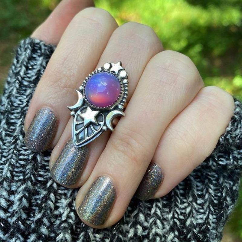 Vintage Silver Color Moon Star Rings for Women Trendy Round Inlaid with Red Purple Stone Party Rings Jewelry