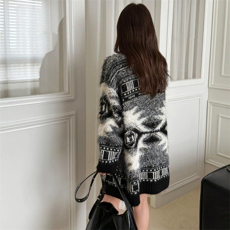 European & American Style Color Block Knitted Cardigan - Women's Mid-Length Autumn/Winter Sweater Coat
