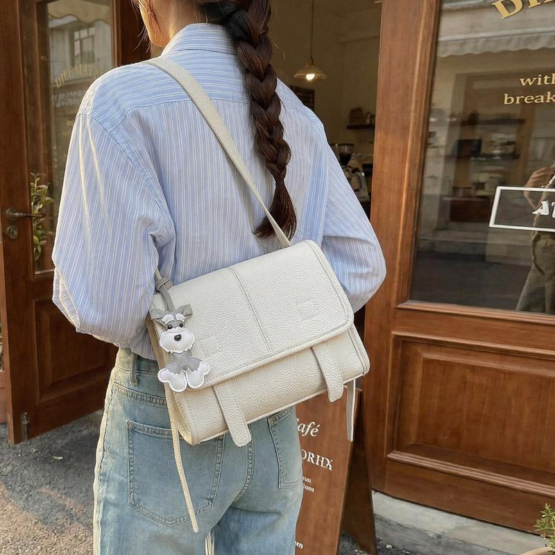 Minimalistische vielseitige lässige Messenger-Tasche für Damen 2026 Neues Modell Fashiable für den Weg zur Arbeit, kleine quadratische Tasche unter dem Arm