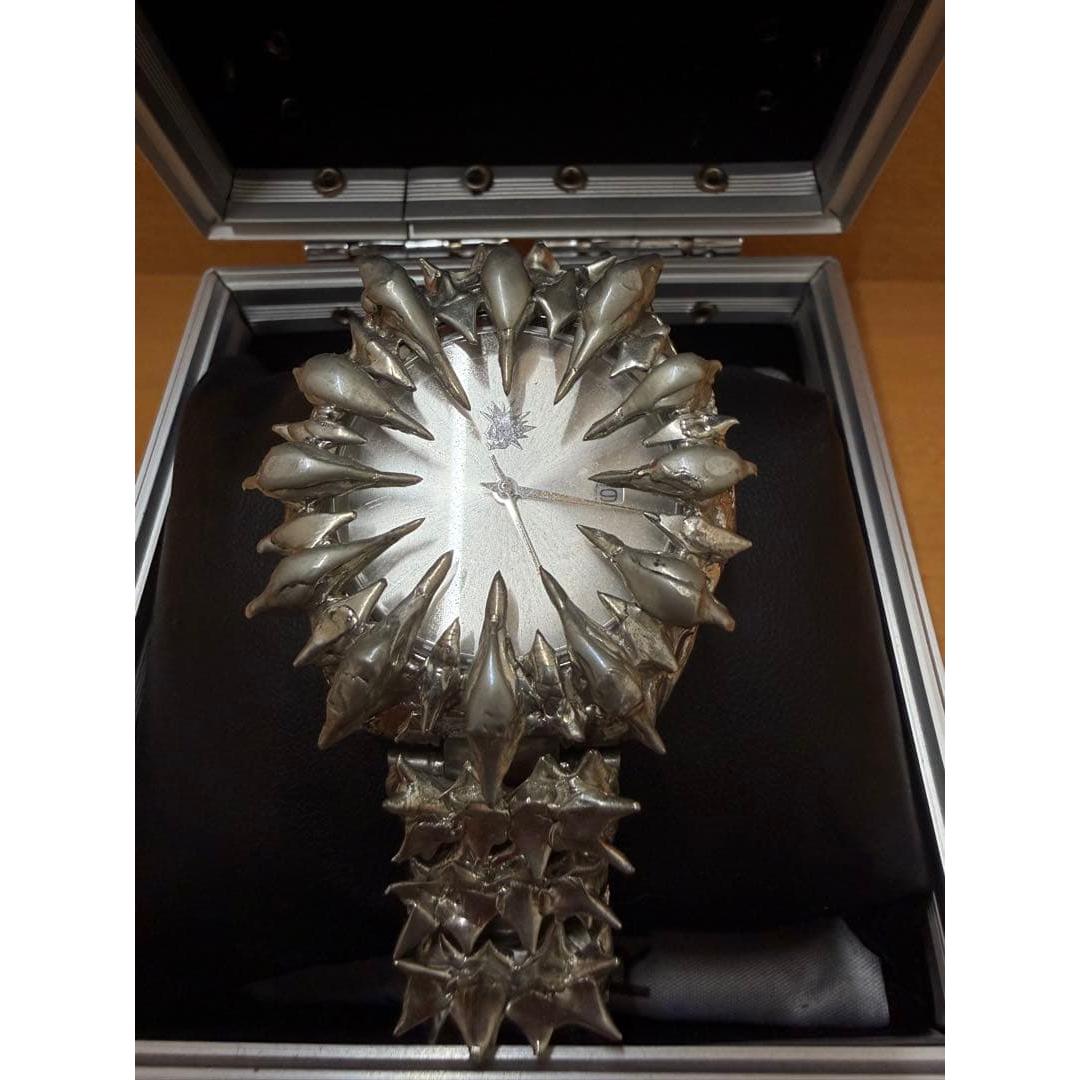 Подержанные часы BANE INDUSTRIES Silver Ice Spike с футляром