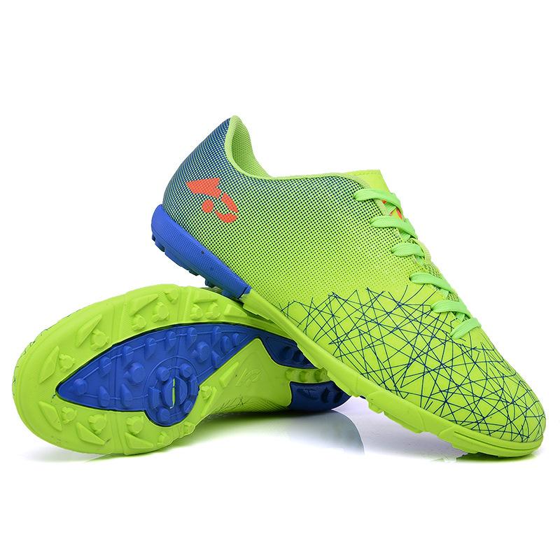 Football Shoes with Broken Nails and Long Nails for Competition Training for Children and Teenagers