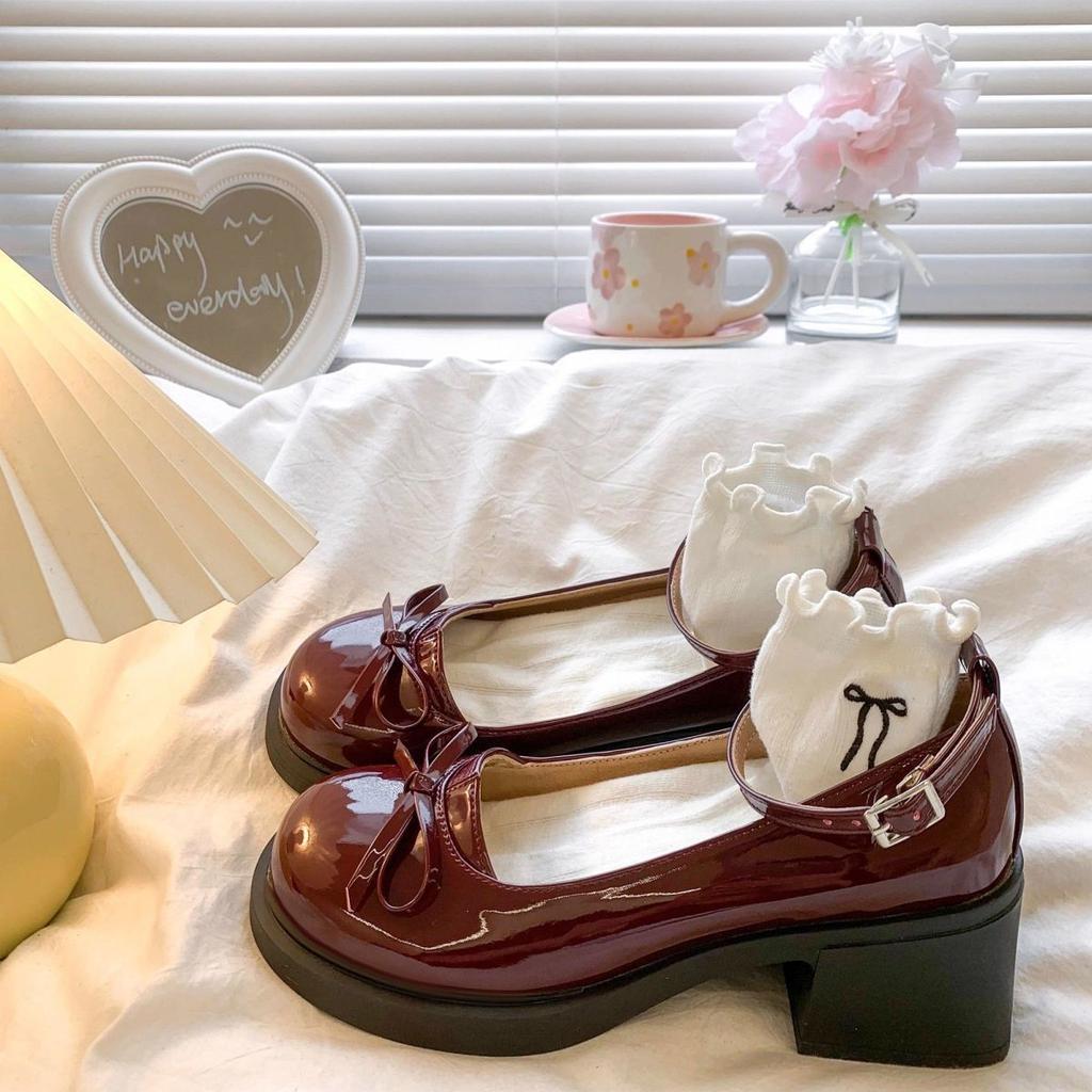 French retro red Mary Jane single shoes women's 2025 autumn new thick heel small leather shoes with skirt high heels