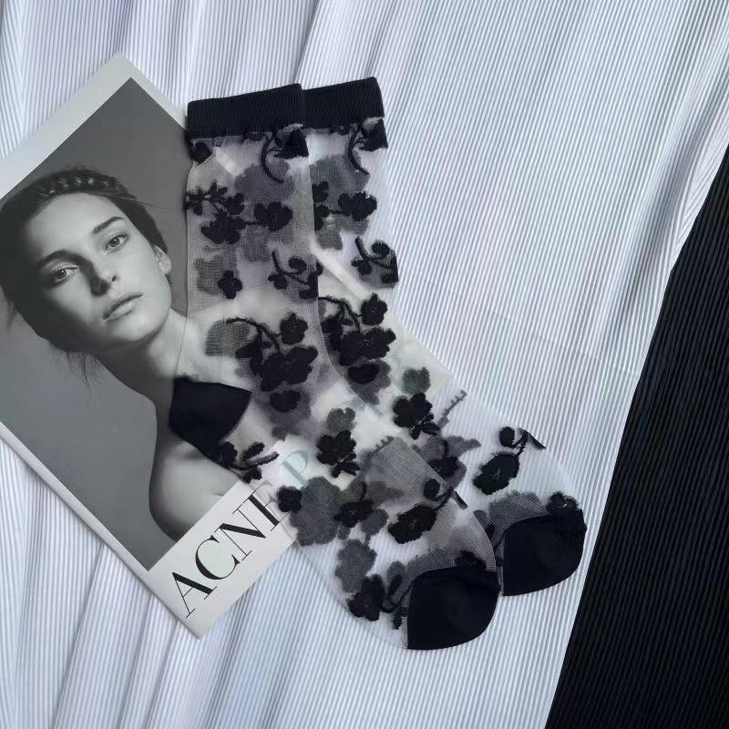 

Летние ультратонкие прозрачные нейлоновые длинные носки чулки японские модные цветочные гольфы винтажные хрустальные шелковые носки чулки One Size