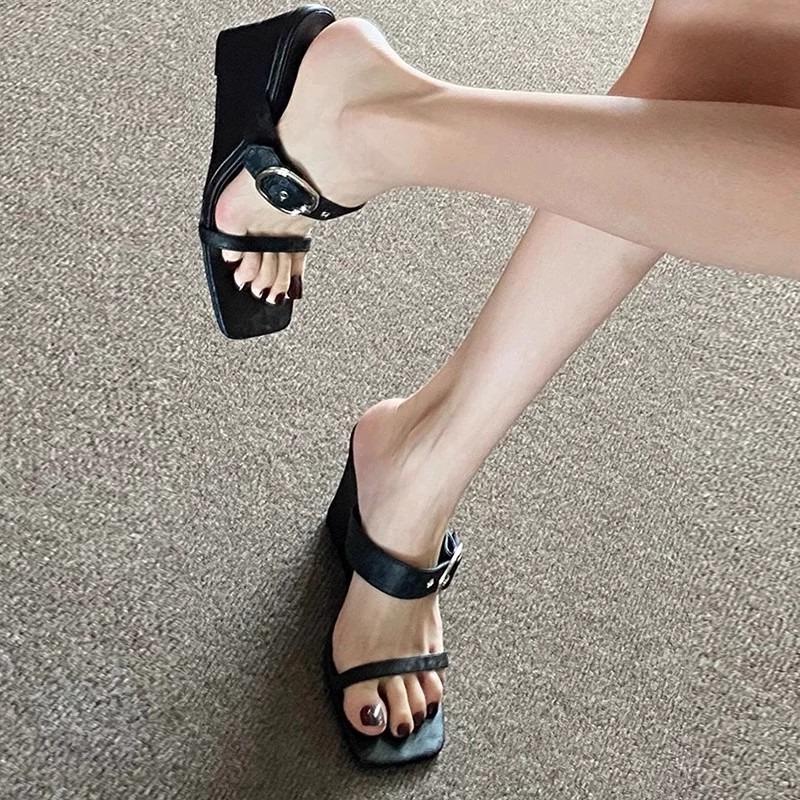 Fashion Hot Sale Elegant and Comfortable Summer 2025 Women's Large Size Thick Heel Metal Cover Toe Open Toe Sandals Comfortable