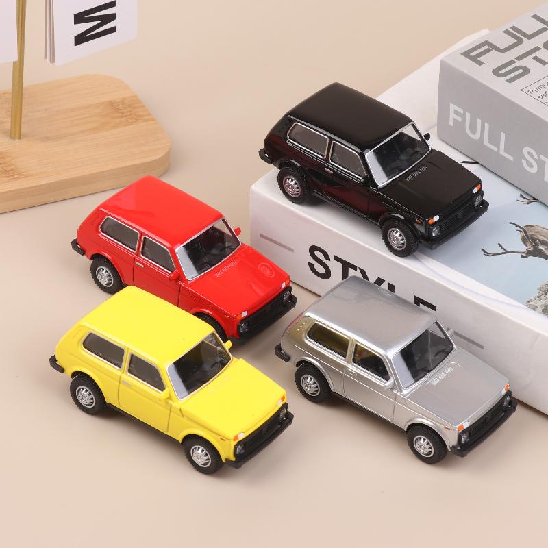 1/43 Scale Simulation Alloy Car Model Retro Diecast Metal Toy Car Ornaments Desktop Decoration Collect Hobby Gifts