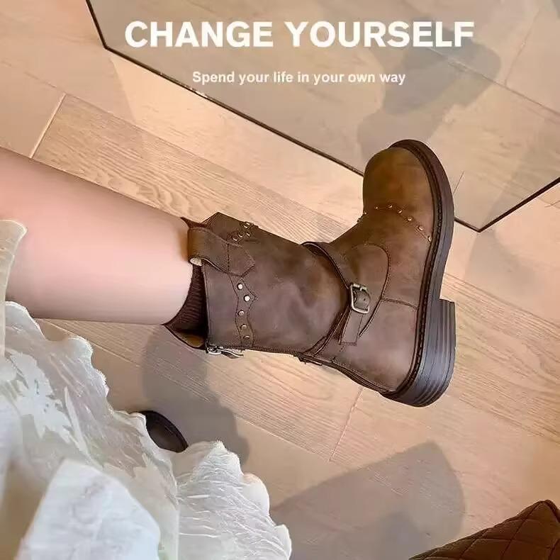 Retro belt buckle flat bottom rivet western boots knight boots short boots women's 2025 summer new British Martin boots single boots