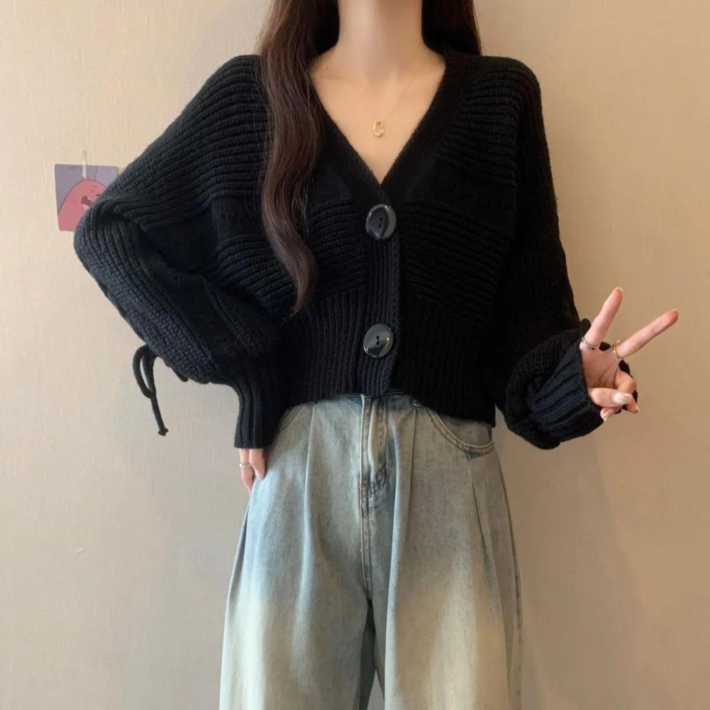 Damen Herbst und Winter High-End Kurzer Strick-Cardigan V-Ausschnitt Laternenärmel Pullover Mantel Damen Tops