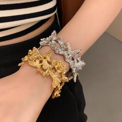 Elegant Pleated Metal Butterfly Flower Bangle: High-End Luxury Statement Bracelet for Women