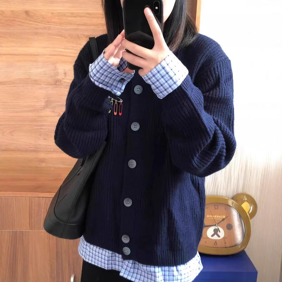 

Поддельный двухсекционный вязаный кардиган женский японский ретро клетчатый воротник свитер шикарный женский топ с украшением в виде булавки one size fits all тёмно-синий