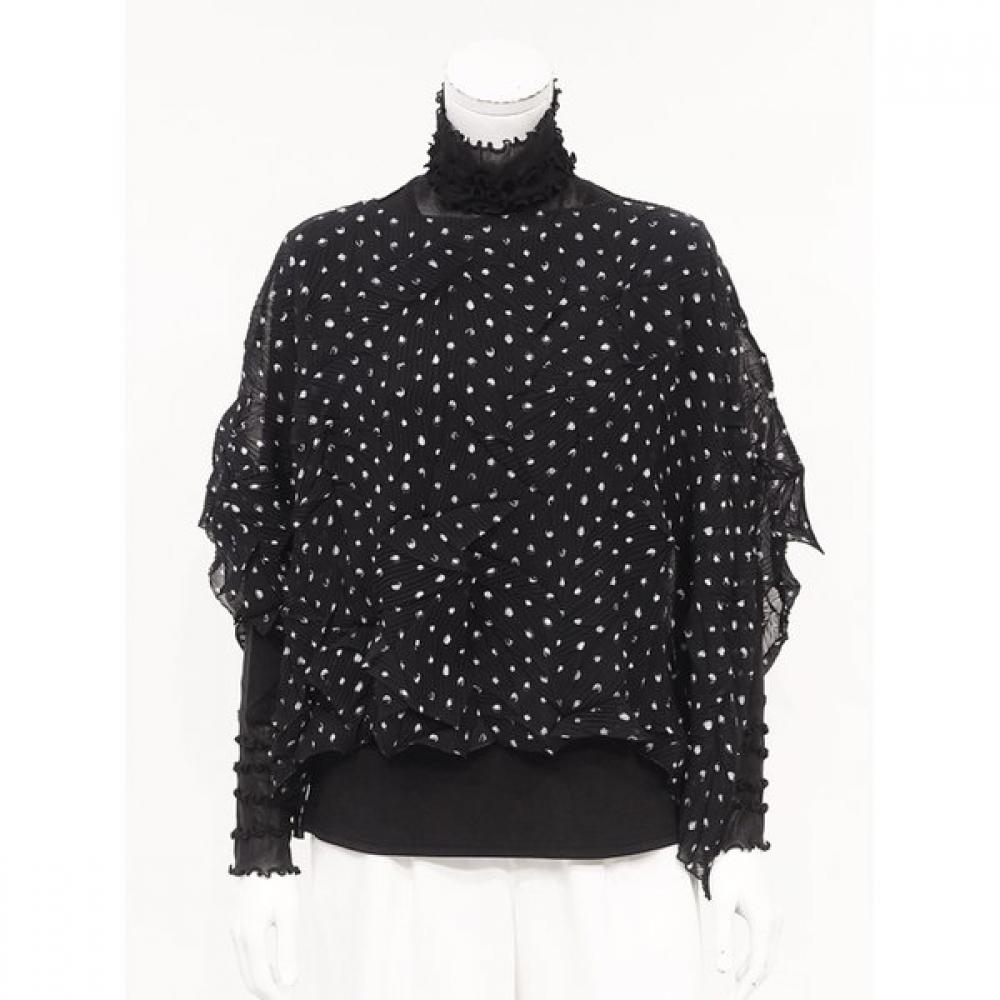 Specchio Neck Waif Ensemble Tee 452 705
