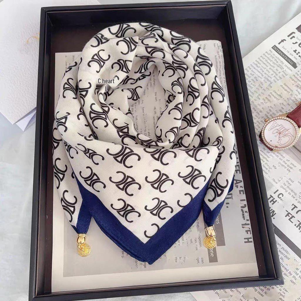 Women's Magnetic Buckle Neck Scarf - Lightweight, Comfortable Cotton, Versatile Style