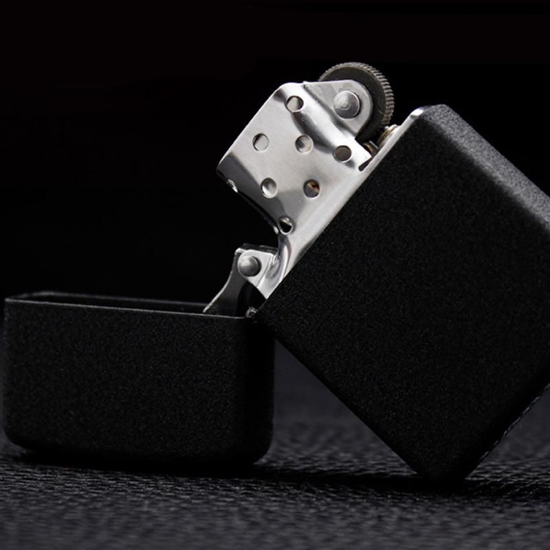 3pcs Outdoor EDC Mini Classic Lighter Metal Body Sand Wheel Lighter Cigarette Accessories Men's Small Gifts Tools