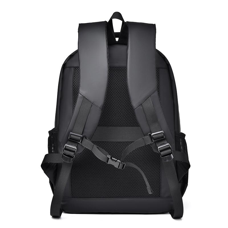 New Men's Leisure Travel Backpack Computer Bag