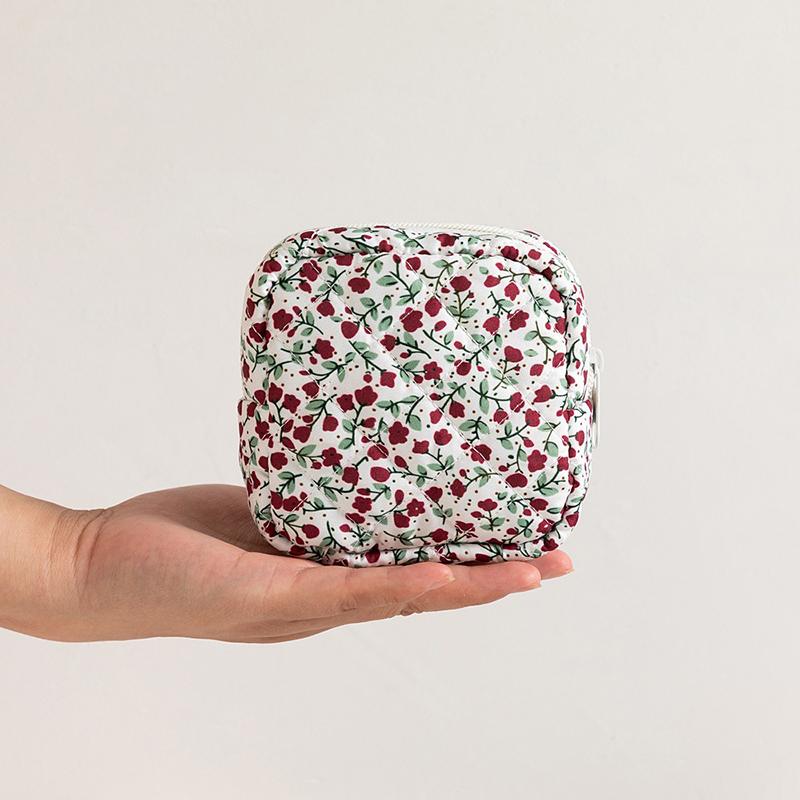 Sanitary Napkins Storage Bag Pouch Cute Toiletry Bag Portable Tampon Organizer Bag Cable Case Sanitary Pad Pouch