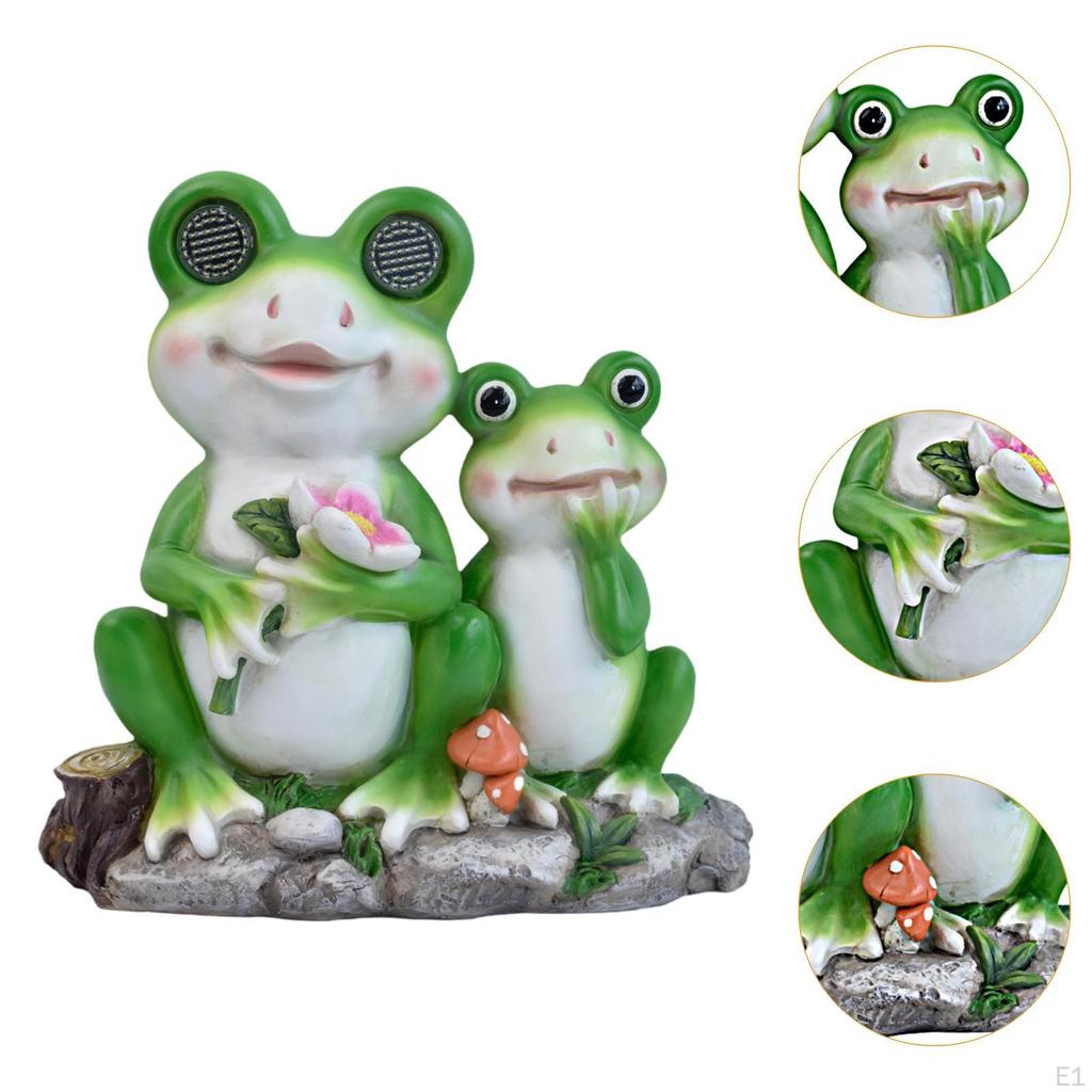 Garden Frog Couple Solar Light Statue with Realistic Eye Movement Ornament Durability Creative