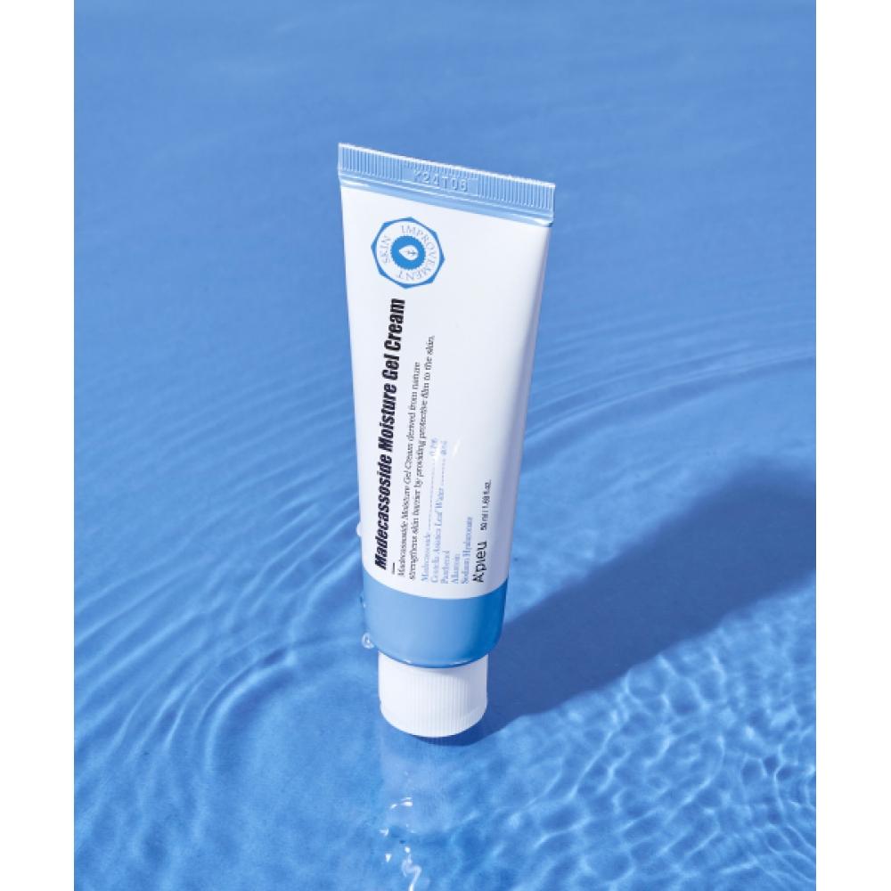 Apieu Madecassoside Moisture Gel Cream 50ml FREE