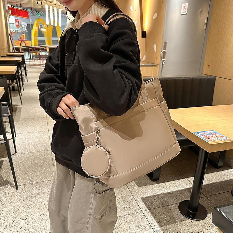 Tote Bag Women's Waterproof Nylon Class Bag Commuter Work Cloth Bag Large Capacity Trendy Handbag Sports Shoulder Bag