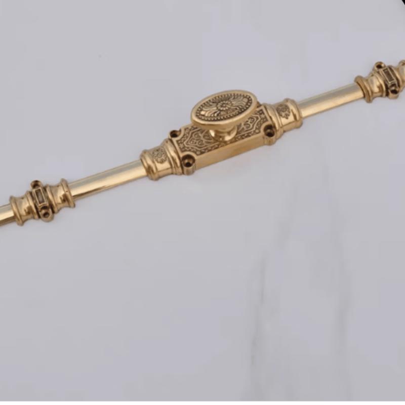 

Cloud Rudder Style 3 Gold Retro Forged Door Window Accessory