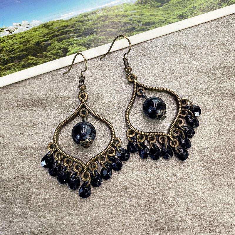 Shuimu's Language, Simple Water Drop Heart Earrings Femininity Small Retro Fashion Versatile Earrings