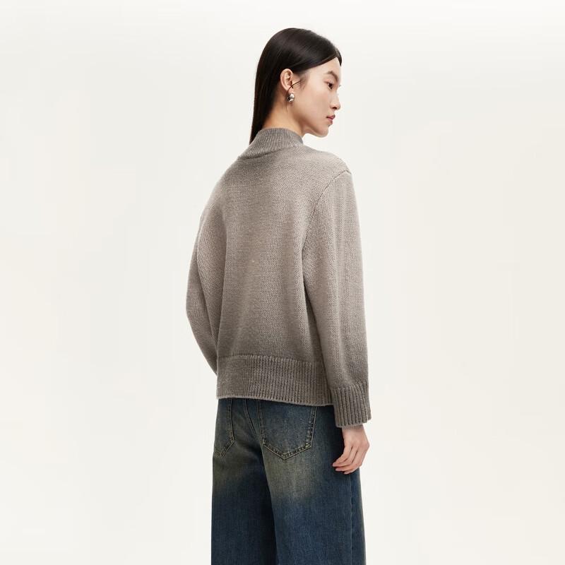 VEROMODA Women's Letter Print Gradient Round Neck Sweater