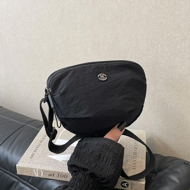 

2025 Fashion Commuter Multi-compartment Large Capacity Shoulder Crossbody Bag Light Casual Mobile Phone Change Small Round Bag чорний