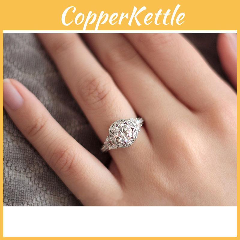 Beautifully Crafted Silver Plated Round White Sapphire Rhinestone Ring