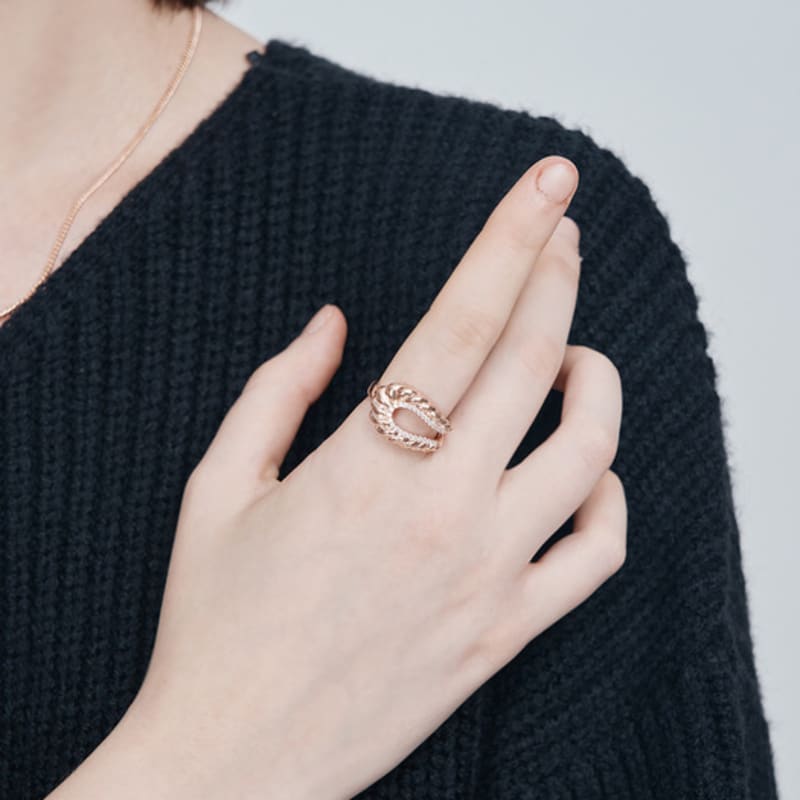 ELLE Jewelry Ella Twist Cubic Ring ELBRWR133