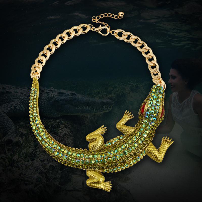 Animal Theme Alloy Necklace Rhinestone Accents For Women Fashion Decoration