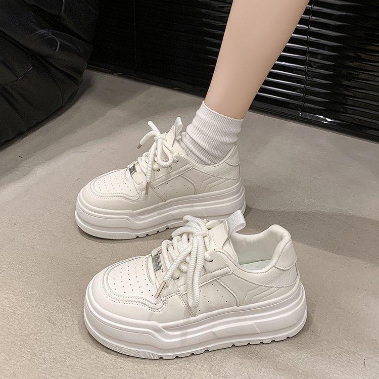 Drinking Milk Sheepskin~ Uncle's Home Heightening and Velvet Casual Little White Shoes Women's 2025 Winter New Versatile Thick Baseplate Shoes