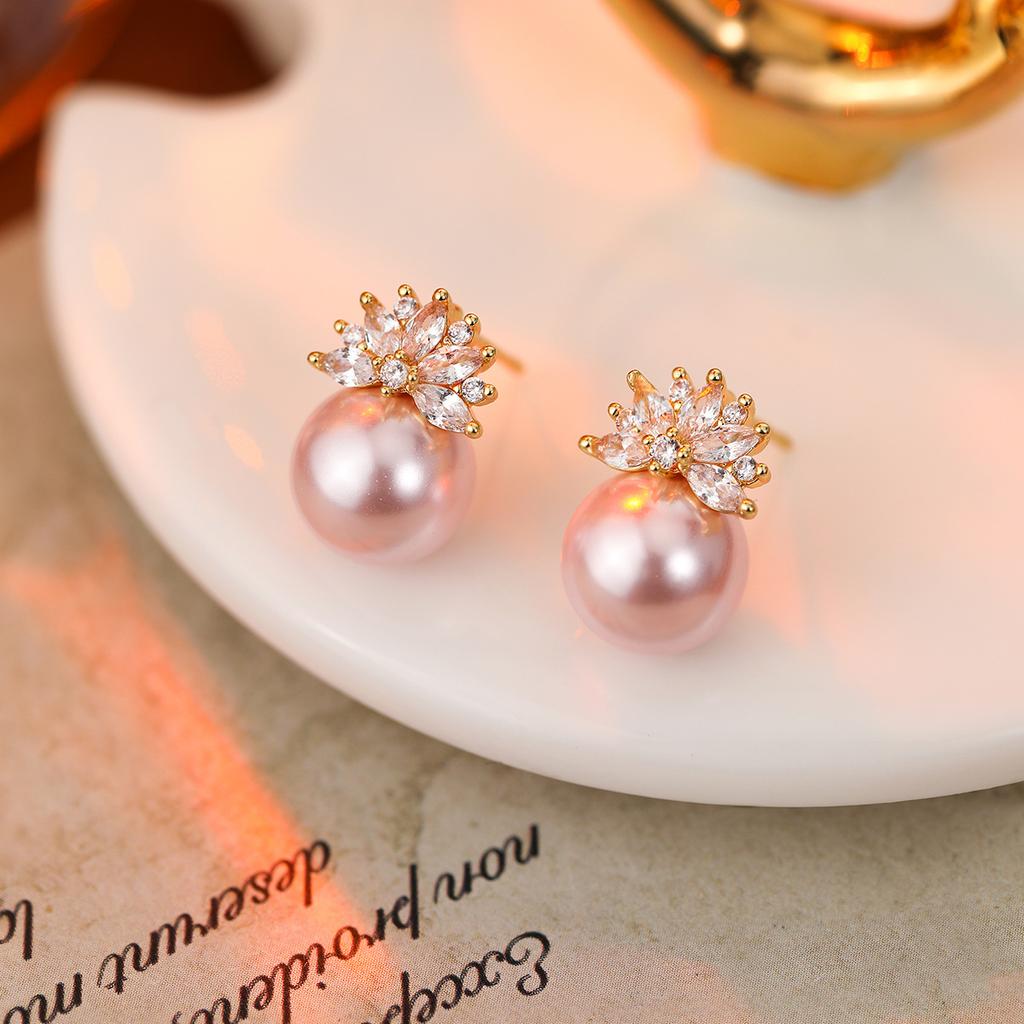 Premium Pearl Stud Earrings S925 Silver Needle Elegant Exquisite Earrings Retro Temperament Versatile Earrings