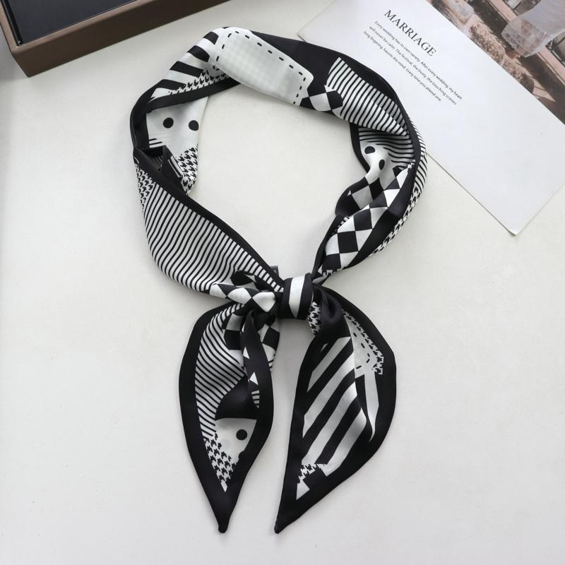 Sweet Strawberry Print Women Small Silk Scarf Handle Bag Ribbons Female Head Scarves Sharp Angle For Women  100*9cm