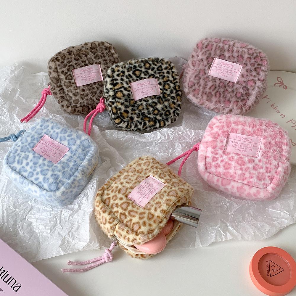 Fashion Retro Plush Square Leopard Print Makeup Bag Cute Winter Girl Portable Sanitary Cotton Bag Storage Wallet Women's Gift