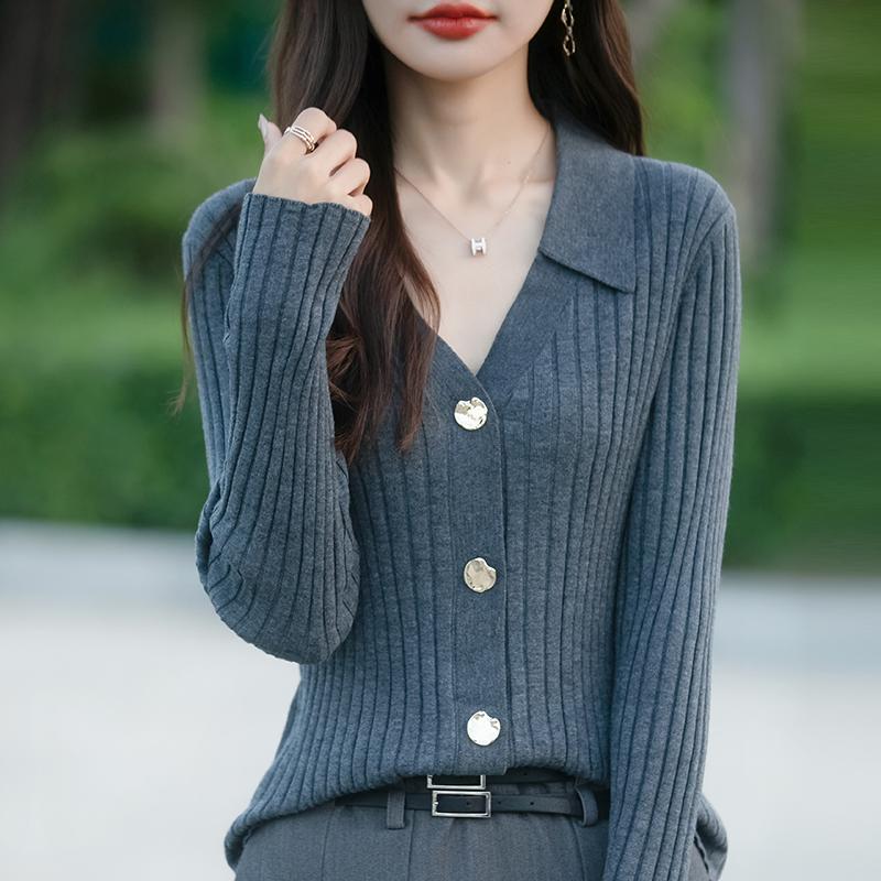 Leichte Strickjacke für Damen aus 50 % Wolle und 50 % Maulbeerseide – vielseitige Strickware für 4 Jahreszeiten für ganzjährigen Komfort und Stil