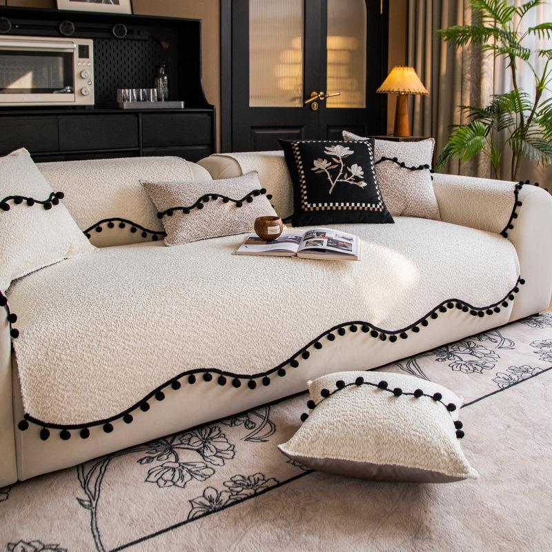 

French Cotton Cream White Sofa Cushion, All-Season Non-Slip Seat Cushion, Wavy Edge Backrest Towel Cover Cover 90*90cm
