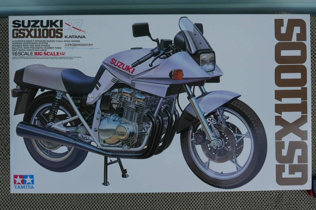 Tamiya 16025 Suzuki GSX1100S Katana Large Motorcycle Plastic Model Kit 1/6